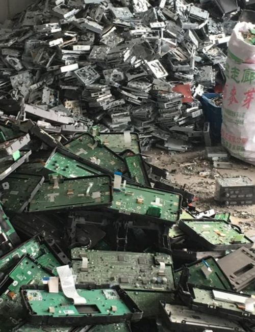 構(gòu)建綠色未來 廢舊電子產(chǎn)品回收中心的重要性與運(yùn)作機(jī)制